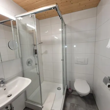 Stahlecker Hof 3* Lichtenstein (Baden-Wurttemberg)